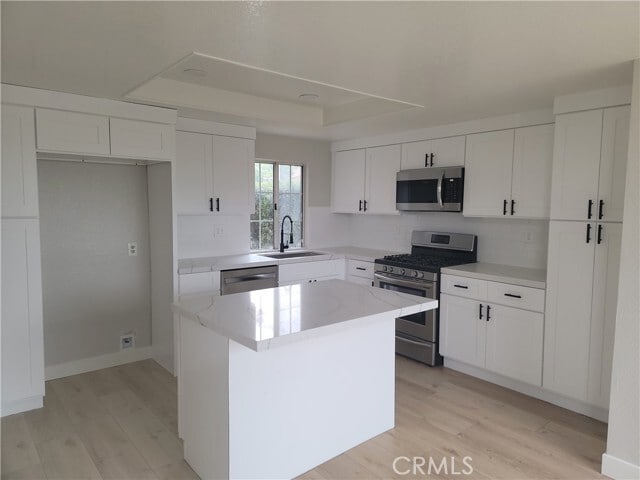 Building Photo - 6053 E Hackamore Ln