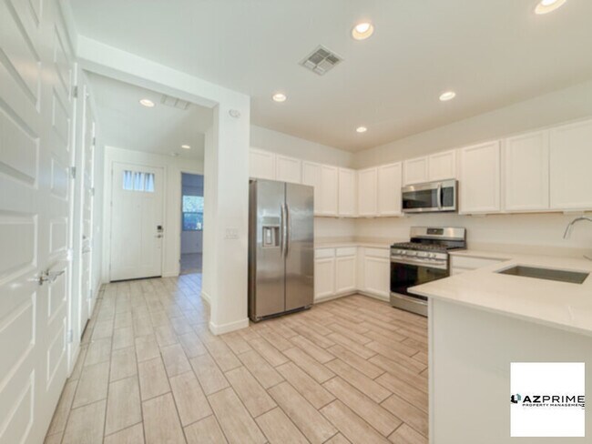 Building Photo - Discover the Essence of Comfort and Style in this Remarkable 4/3 Queen Creek Home!