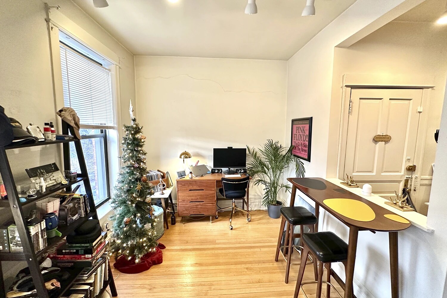 Building Photo - 2907 N Mildred Ave