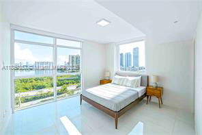 Building Photo - 400 Sunny Isles Blvd