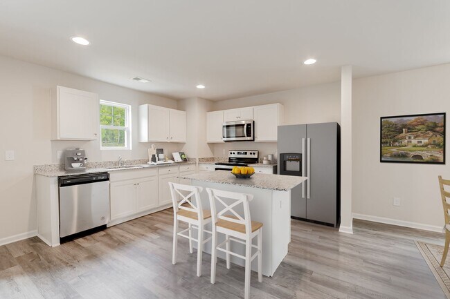 Building Photo - Discover the Perfect Blend of Comfort and ...