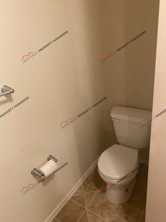 Building Photo - STATUS: AVAILABLE | R202 | $1995.00 + $100...
