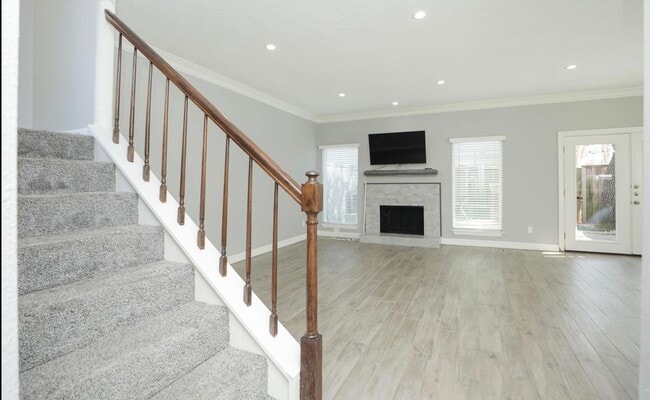 Building Photo - For Lease | 2 Bed, 2 Bath | 1,630 Sq Ft | ...