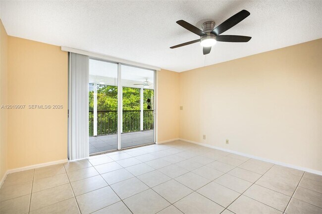 Building Photo - 260 NW 76th Ave