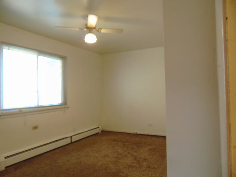 Building Photo - 1907 14th Ave