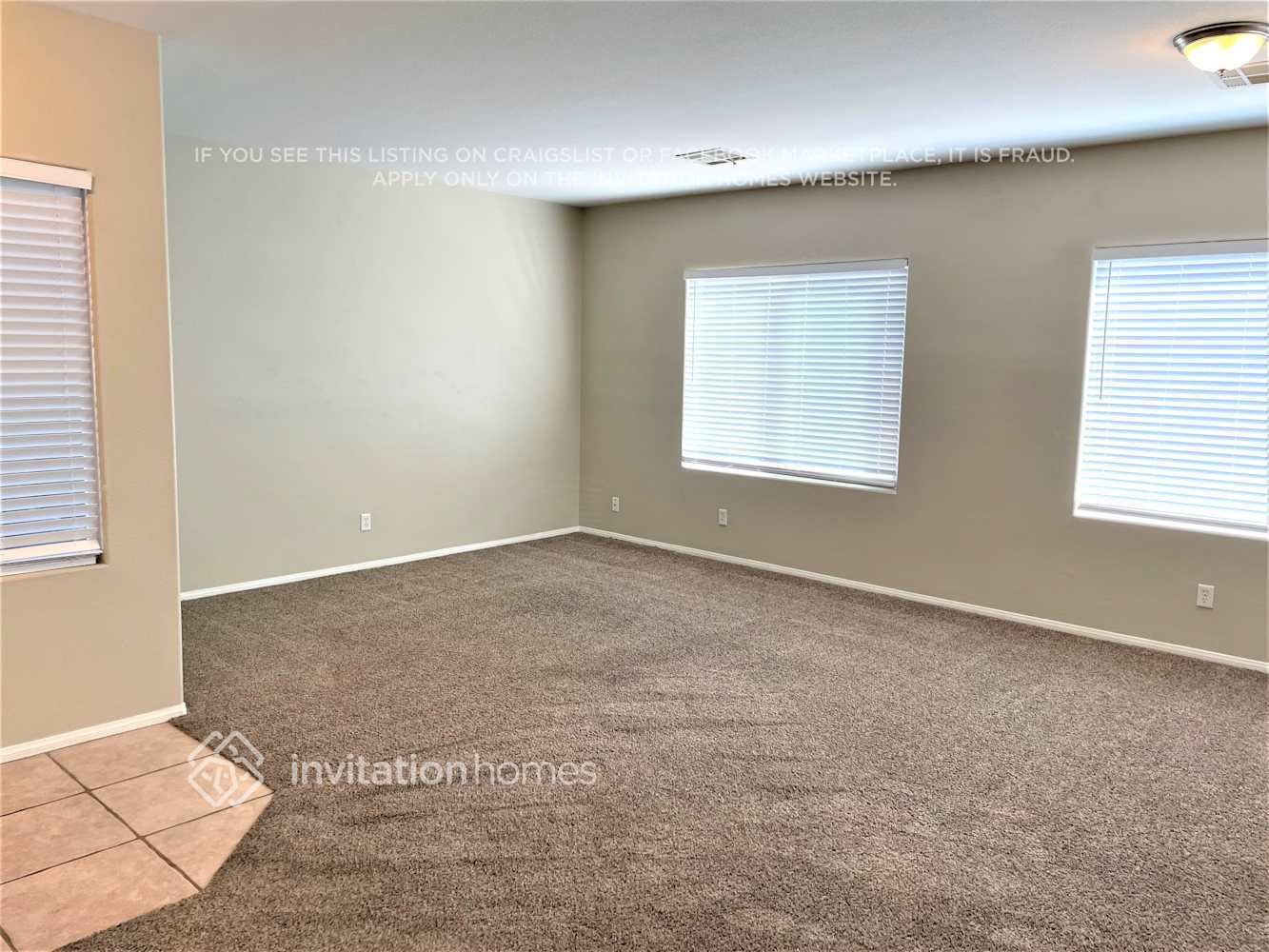 Building Photo - 2687 Thornview St