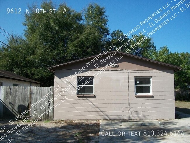 Building Photo - 2 bed/1 bath duplex near busch gardens