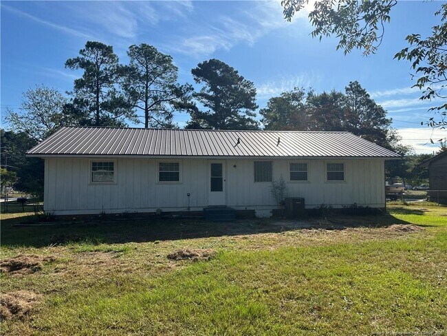 Building Photo - 3007 Huntley St