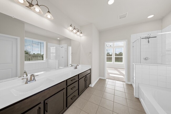 Building Photo - 13105 Oleander Bay Ln