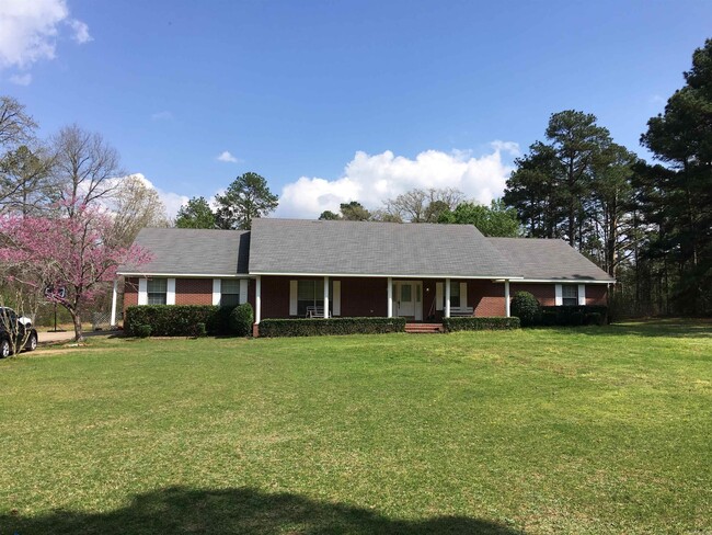 Primary Photo - 19708 McPherson Rd