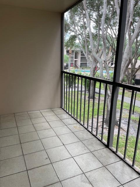 Building Photo - 204 Foxtail Dr