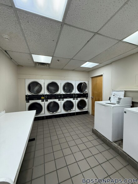 Building Photo - 1110 Commonwealth Ave