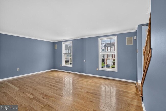 Building Photo - 1114 E 14th St