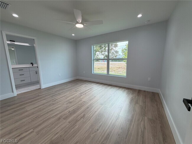 Building Photo - 1144-1146 SW 47th Terrace