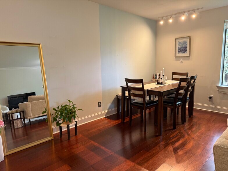 Building Photo - 2003 The Woods II