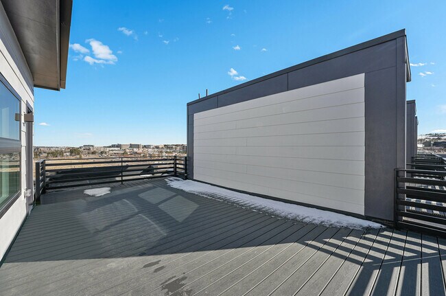 Building Photo - 2663 Nicholas Wy