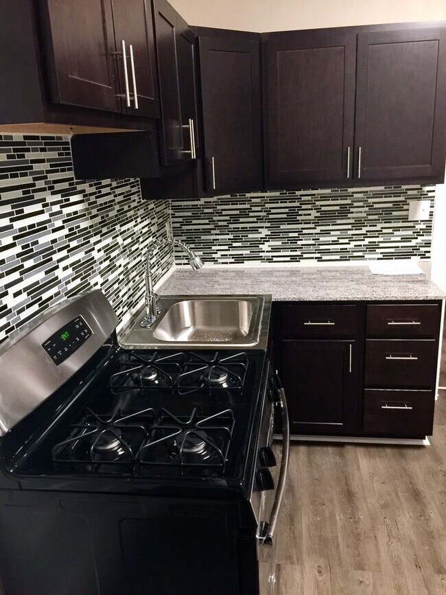 Building Photo - *** Amazing Apartment in Mt. Washington * ...