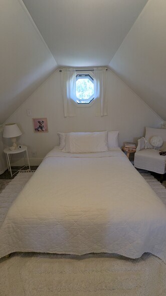 Loft big enough for bed + dresser and/or desk and arm chair. - 156 Henry St