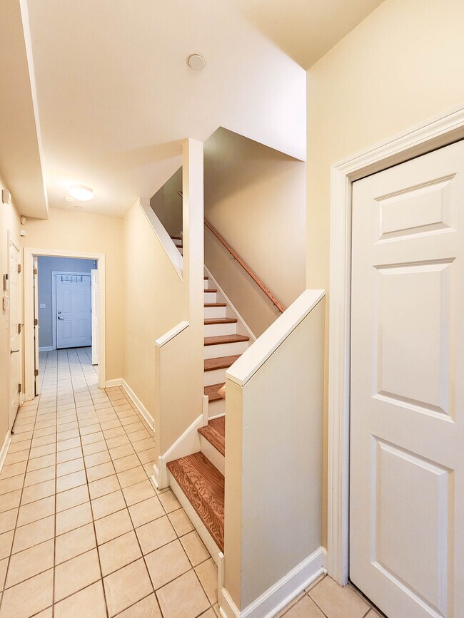 Building Photo - 1643 Church St