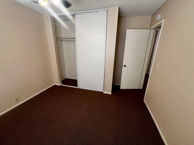 Building Photo - 73451 Sun Valley Dr
