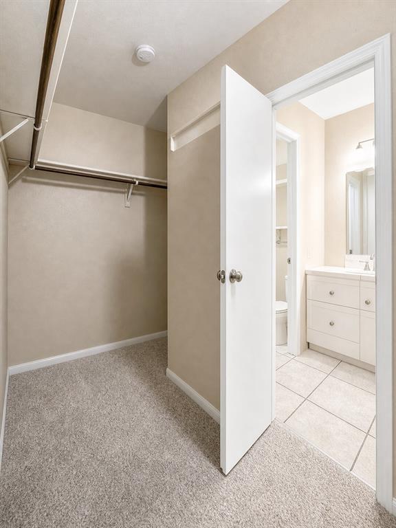 Building Photo - 1105 Green Meadow Dr