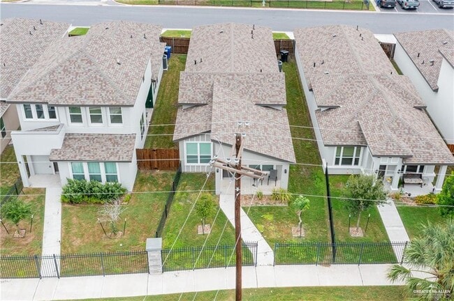 Building Photo - 25 Xavier Ave