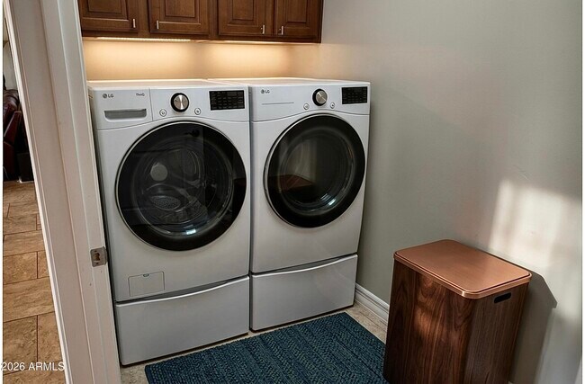 Building Photo - 10757 N 74th St