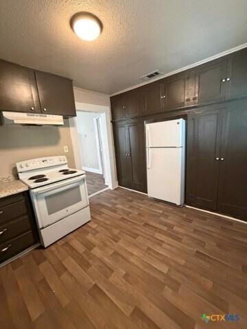 Building Photo - 322 W Austin St