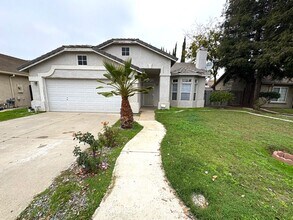 Building Photo - 2 WEEKS FREE RENT December Special Beautiful home in Turlock
