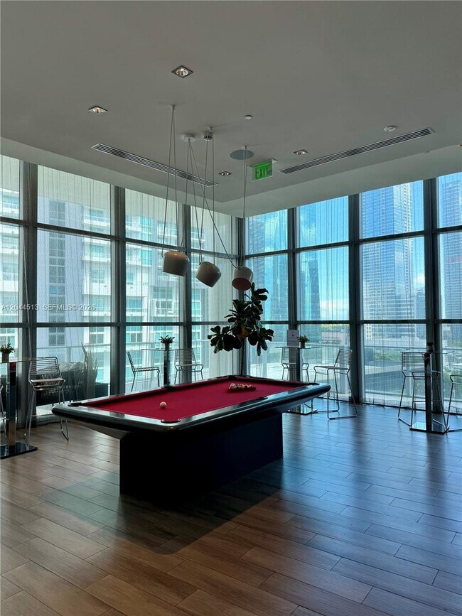 Building Photo - 1100 S Miami Ave