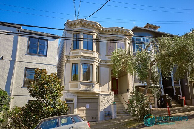 Building Photo - Cole Valley: Top Floor Edwardian Flat w/ F...