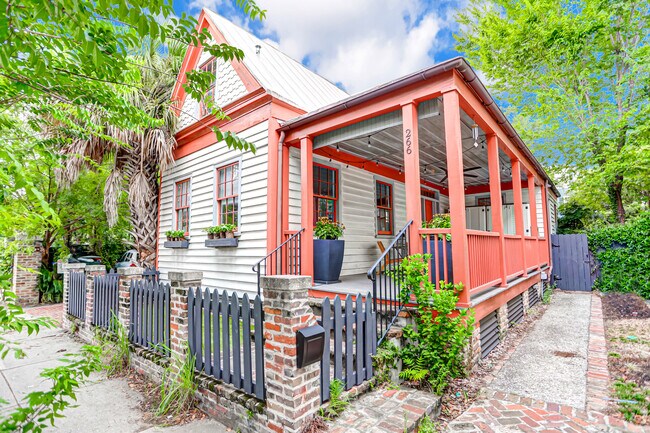 Building Photo - 266 Ashley Ave