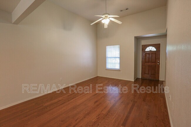 Building Photo - 3600 SW Deerfield Blvd