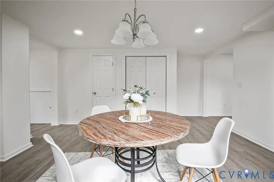 Building Photo - 423 Harding St