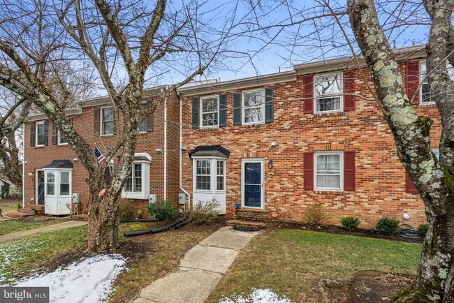 Building Photo - 119 E Main St