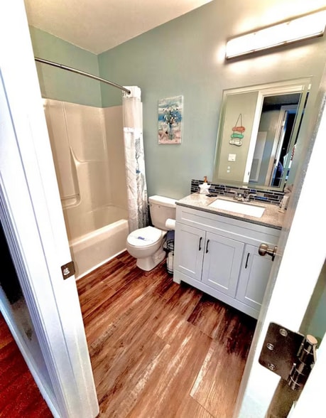 Building Photo - 2258 Huntingdon Dr