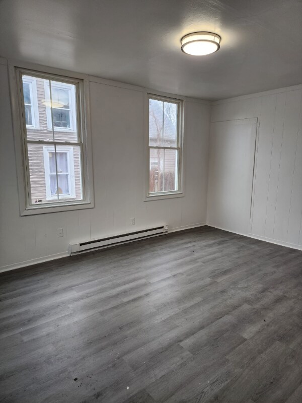 Building Photo - 16 3rd St