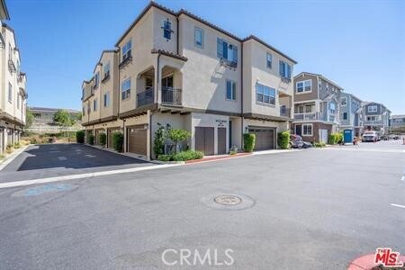 Primary Photo - 18339 Iris Ln