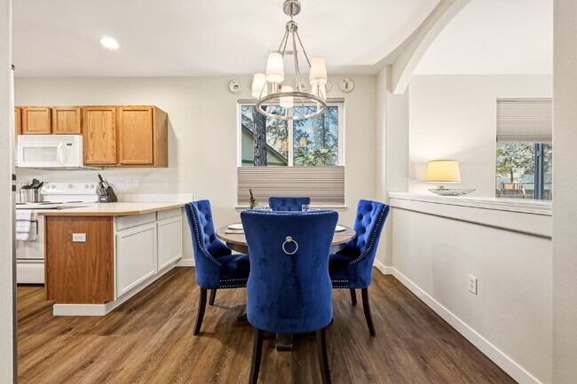 Building Photo - Furnished 3-Bedroom Home in Southwest Bend with Yard Care Included