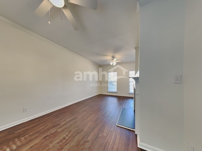 Building Photo - 3104 Gross Ave