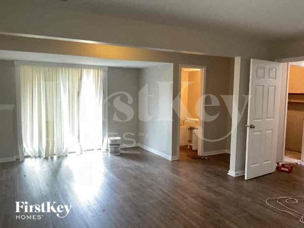 Building Photo - 408 192nd St