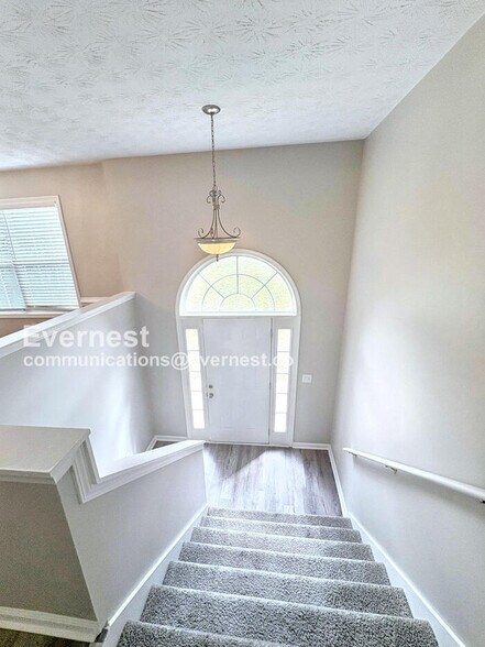 Building Photo - 20 Shenandoah Dr