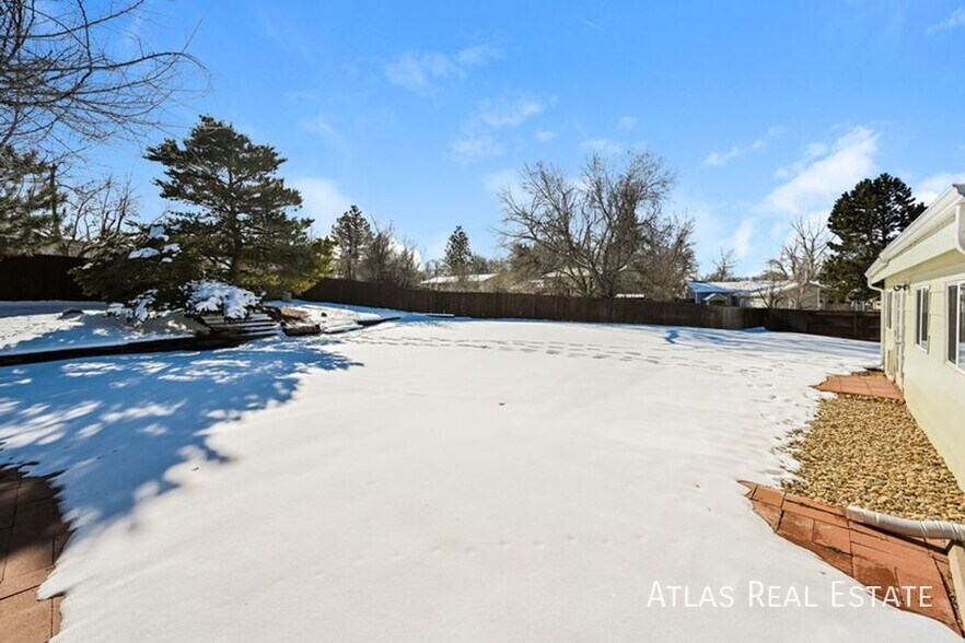 Building Photo - 15876 E Cornell Pl