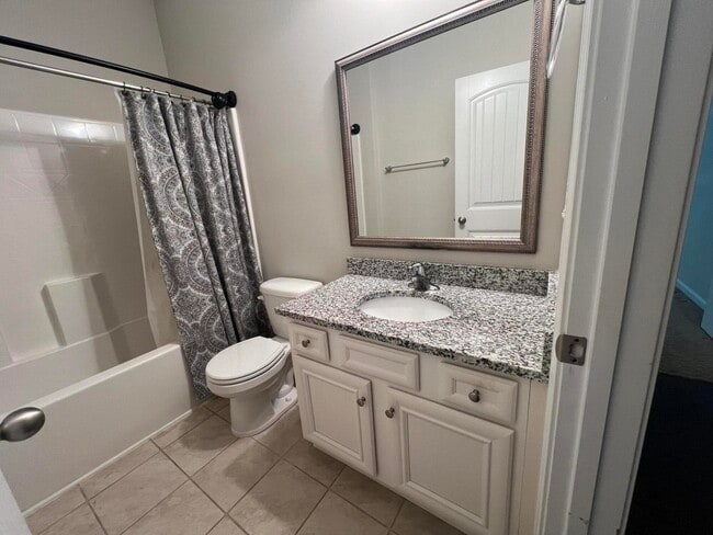 Building Photo - 3177 Mayflower Ln