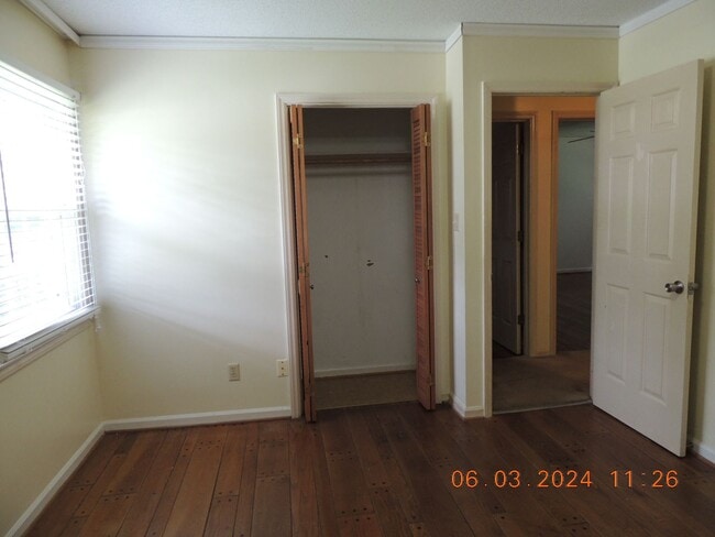 Building Photo - 102 Epworth Dr