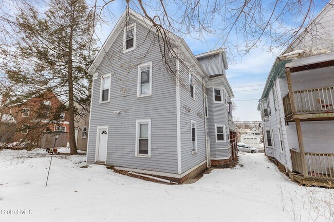 Building Photo - 2210 15th St