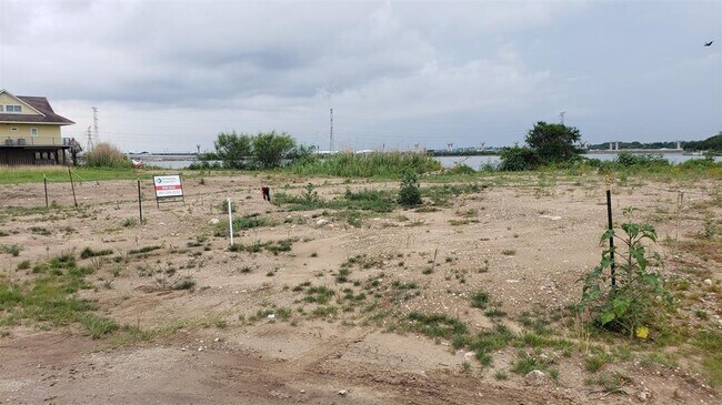 Building Photo - 1821 Todville Rd
