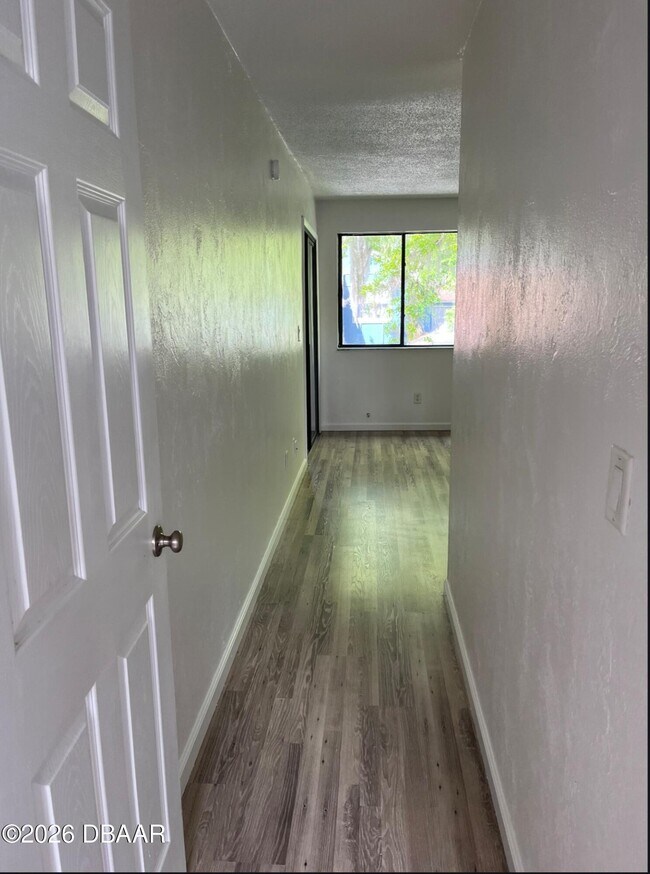 Building Photo - 233 Pine Cone Trail