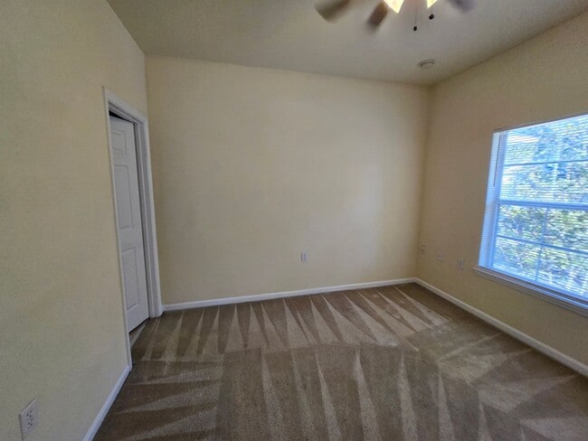 Building Photo - 2/2.5 Townhome in Magnolia Place