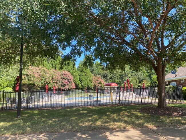 Building Photo - 4700 Ludwell Branch Ct